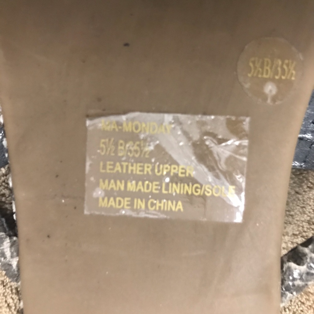 Black White Snakeskin Python Leather Sandals Sz 5 - image 3